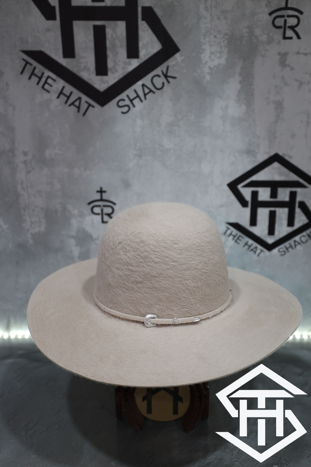 10X "Bone"  Tacchino Hat Co. Grizzly 6in. Regular Crown/ 4in Brim