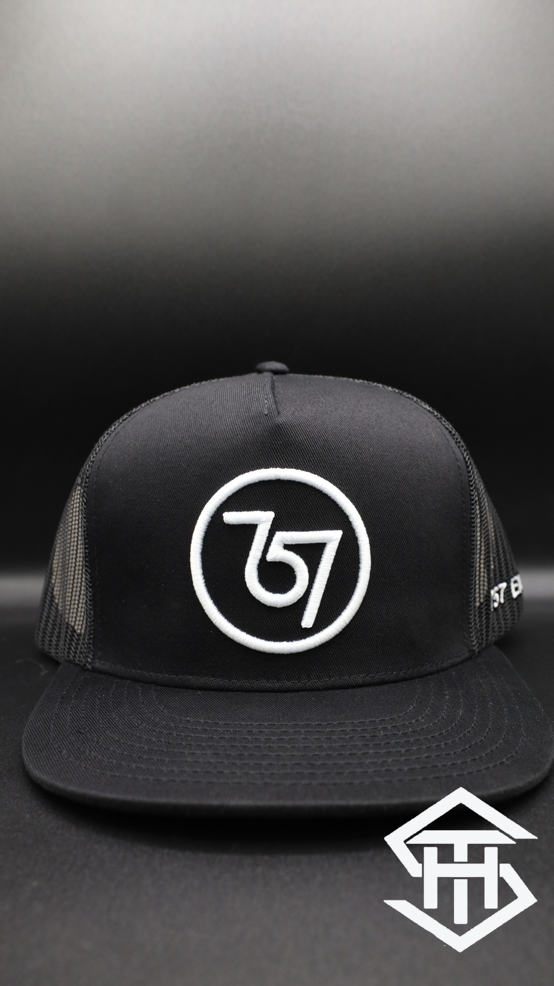 757 Black / White logo Snapback
