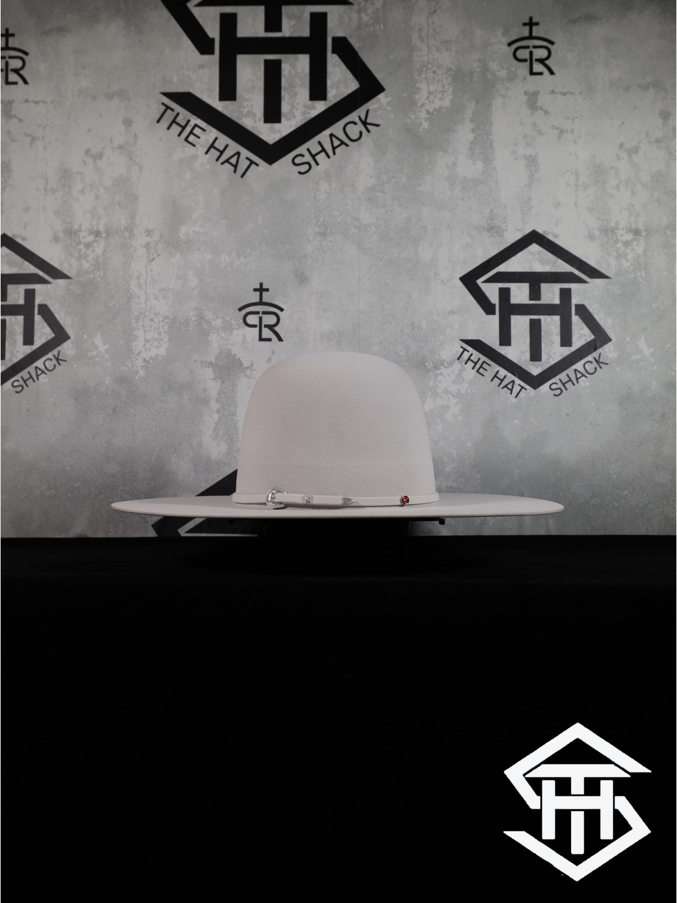 10x Tacchino Silverbelly Regular Crown / 4.5in. Brim