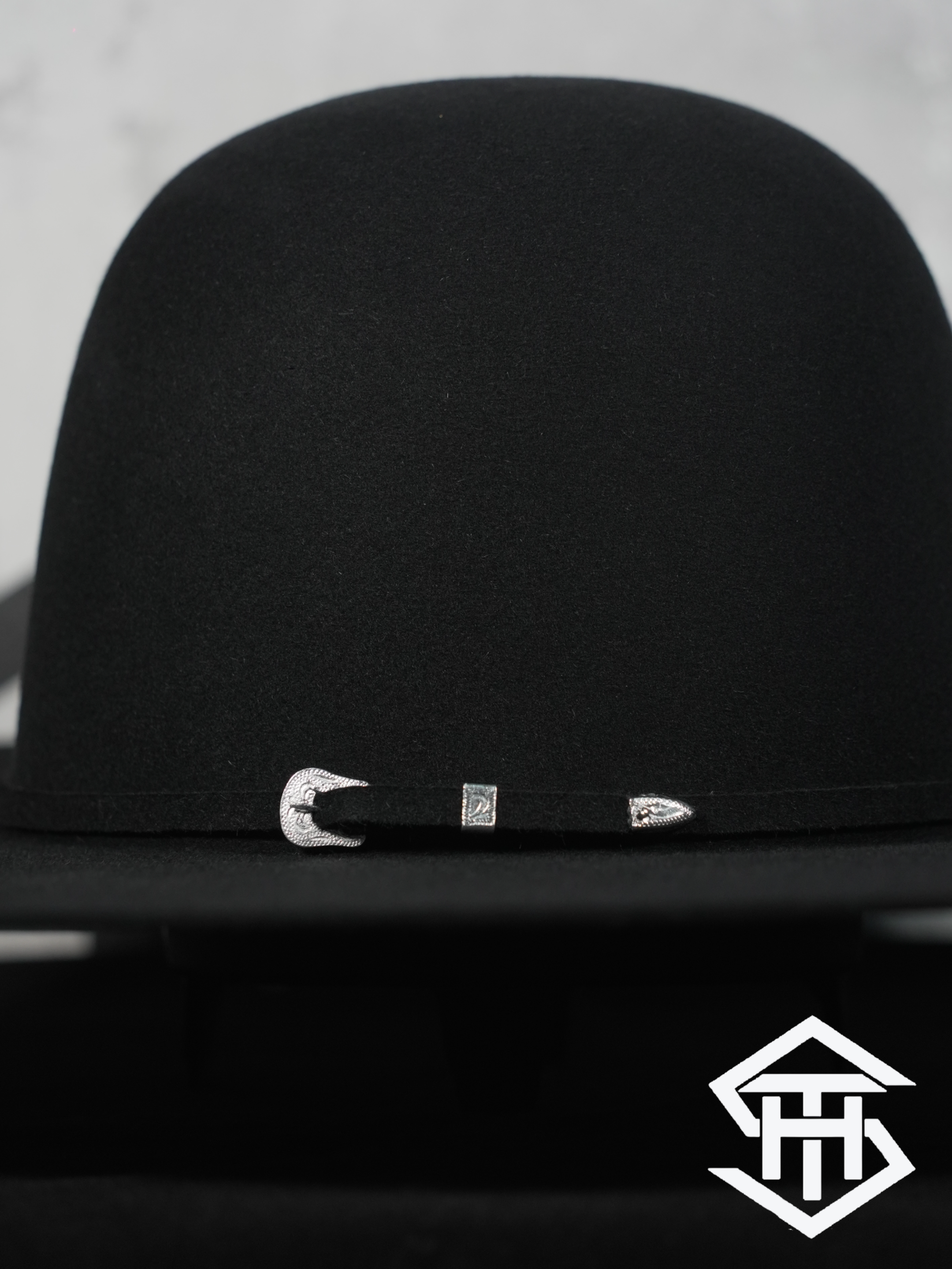 Serratelli 6x Black Regular Crown / 4.5in. Brim Felt Hat