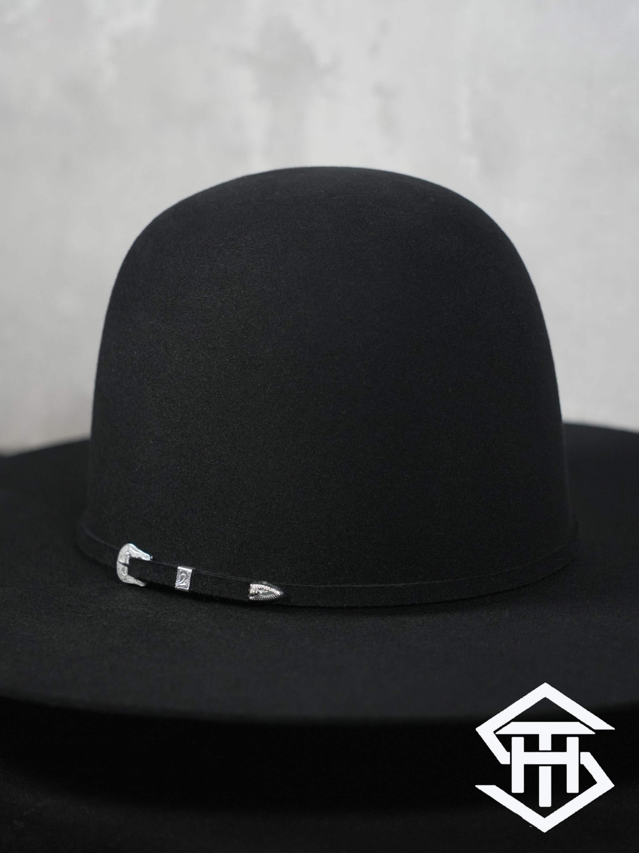 Serratelli 6x Black Regular Crown / 4.5in. Brim Felt Hat