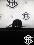 20x Serratelli " Black " Regular Crown / 4.25in. Brim